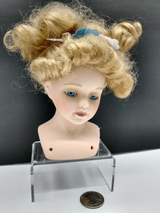 Porcelain Doll Head Curly Blond Hair Blue Eyes 4 " Part Marked Unique 1 - 5000