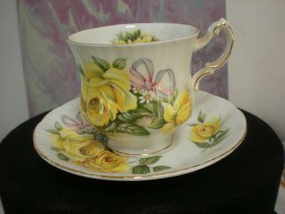 Vintage Royal Crest Footed Teacup & Saucer,  Pretty Yellow Roses,  Gold Trim