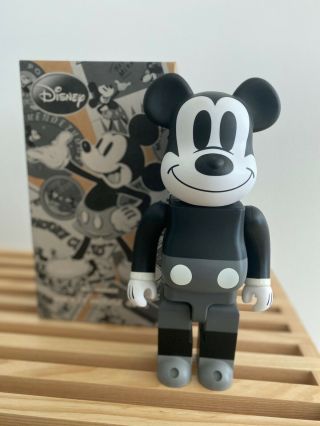 Medicom x Disney Mickey Mouse Bearbrick 400 – Black/White Version Be@rbrick 2
