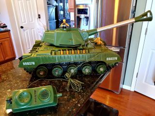 Vintage Rare 1960s Deluxe Reading Tiger Joe Army Tank W/ Remote Motorized