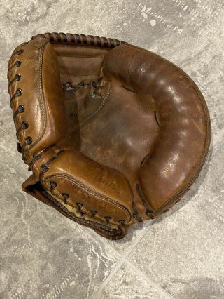 Wilson " A - 2400 Catchers Mitt - Vintage Twin Action 1960’s Rare Baseball Glove
