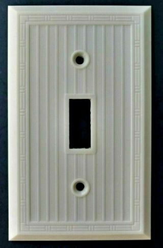 Vintage Nos Ivory Bakelite Single Toggle Light Switch Electrical Plate Cover
