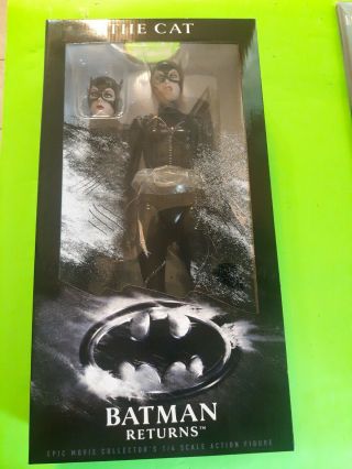 Batman Returns 1/4 Scale Catwoman The Cat Opened One Time Neca Dc