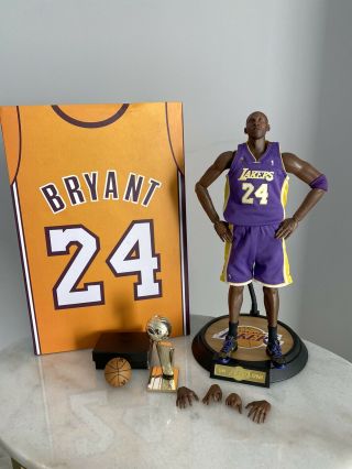 Nba 1/6 Kobe Bryant Custom Enterbay 2009 Nba Finals Edition Lakers Away Set