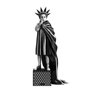 Liberty Girl 10 " Polystone Art Statue Brandalised X Mighty Jaxx Banksy Inspired