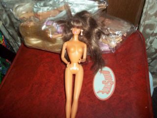 Vintage 1966 Doll Barbie Long Brown Hair Good Cond Matell China 11 In Earrings