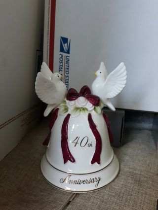 Rare Vintage Norcrest 40th Anniversary Love Birds On A Wedding Bell Musical Box