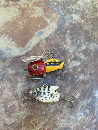 Two Vintage Heddon Fishing Lures Tiny Crazy Crawler And Sonic Great Color