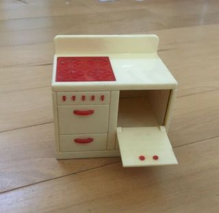 Vintage 1940 ' s Renwal Dollhouse Furniture - Kitchen Stove,  Red. 2