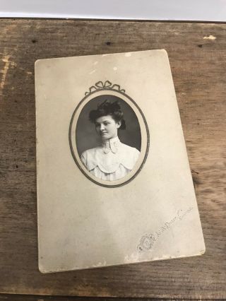 Antique Collectible Cabinet Card Photograph Of Young Victorian Edwardian Woman