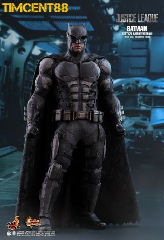 Ready Hot Toys Mms432 Justice League Batman Tactical Batsuit Version 1/6 Normal