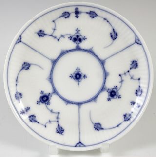 Antique Royal Copenhagen Porcelain Blue Fluted Plain 11.  5cm/4½ " Saucer A/f