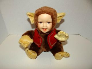 Show - Stoppers Babes The Wild Porcelain Face Plush Doll Animals Giggles Monkey