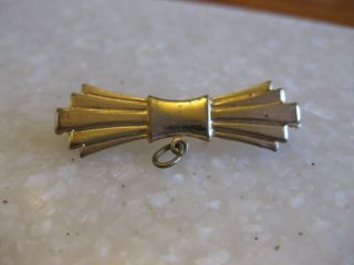 Small Older Vtg Or Antique Pin Brooch Display Charm Pendant,  C Clasp /