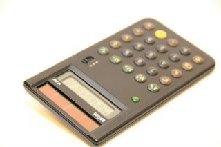 Vintage BRAUN Solar Calculator AG 930 Type: 4777 Automatic Off RARE Collectible 2