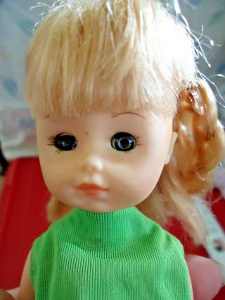 Vintage Doll Ginny Vogue Doll 1977 8 " Sleep Eyes Green Dress Blonde Hair Pretty