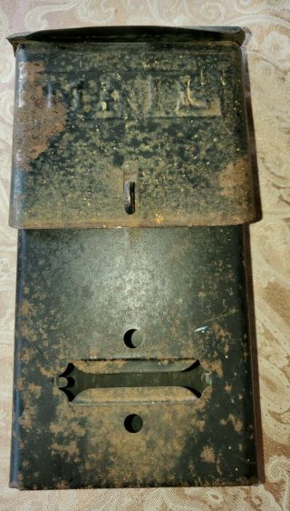 Vintage Antique Wall Mount Tin Metal Letter/mailbox