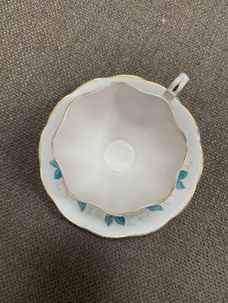 Vtg Queen Anne Bone China Tea cup saucer England White Blue Floral Gold Trim 3