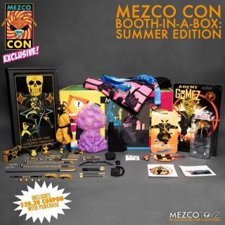 Mezco One:12 Gomez Golden Dragon Mezco Con Booth In A Box In Hand