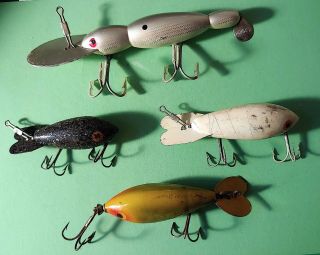 4 Vintage Fishing Lures - Wood Bombers - Bomber Waterdog - Whopper Stopper - TX 3