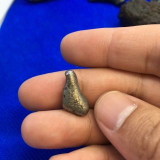 Nwa 859 (taza) 4.  2g,  Ungrouped Iron Meteorite,  Rare Type,  Bullet