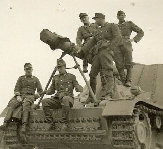 Rare Wehrmacht Troops Posed W/ German Hummel Self Propelled Artillery Gun