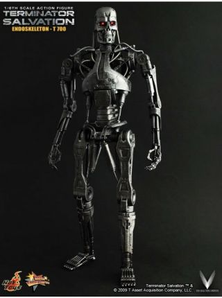 Hot Toys Terminator Salvation T - 700 Endoskeleton