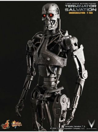 Hot Toys Terminator Salvation T - 700 Endoskeleton 3