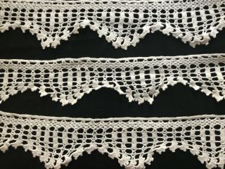 70 " X 3 1/2 " Old Country Style Lovely White Crochet Lace Scalloped Edges Vintage