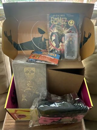 Mezco One 12 Collective Clan Of The Golden Dragon Gomez Booth In A Box Con 2020