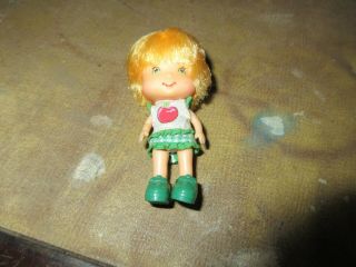 Vintage Bandai 2002 Strawberry Shortcake Apple Dumplin Berry Sweet Sisters Doll