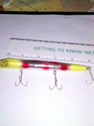 Old Lure Vintage Wooden Pencil Plug For Walleye In Chrome/yellow/red Dots.
