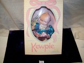 18.  Vintage 8 " Kewpie Doll Cameo,  851,  Orig Box