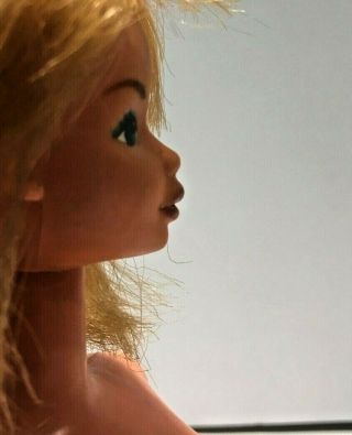 Vintage Mattel Kissing Barbie Doll in Barbie wedding dress - doll does kiss - 2