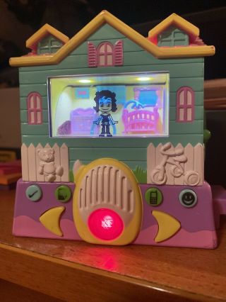 Rare 2006 Pixel Chix Babysitter House Interactive Game -