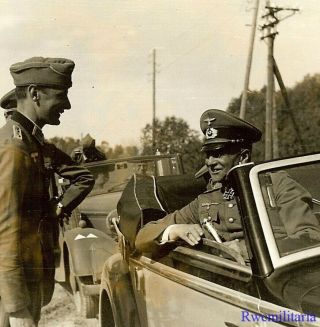 Port.  Photo: Rare Wehrmacht General W/ Knights Cross Chatting From Staff Car