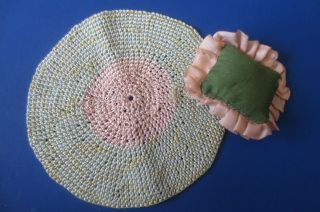 Vintage Miniature Dollhouse Handmade Crochet Area Rug & Pillow 1:12