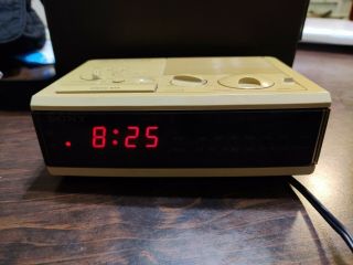 Vintage Sony Dream Machine Icf - C3w Retro Digital Alarm Clock Am/fm Radio