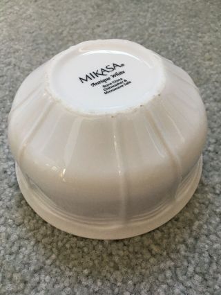 Mikasa Antique White Small (4 Inches Diameter) Bowl Bone China 2