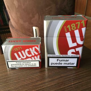 Two Rare Tins Lucky Strike From Spain - For 5 And 10 Packs - For Collectors