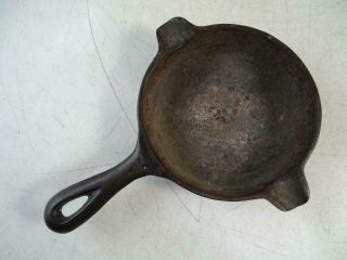 Antique Cast Iron Wagner Ware 1050 D Miniature Frying Pan Ashtray Skillet Vtg
