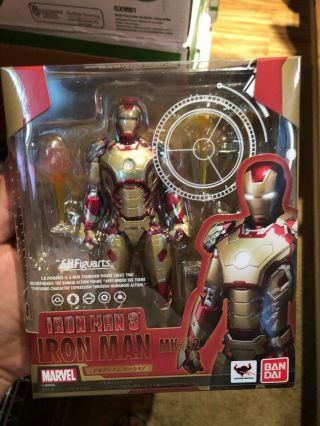 Sh S.  H.  Figuarts Iron Man Mark 42 Xlii Mk - 42 Iron Man 3 Bandai Japan