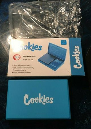 Rare Cookies Sf True Maxim - 700 Pocket Scale Blue Batteries
