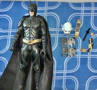 Hot Toys Batman The Dark Knight Action Figure Dx12 Batman Armory 1/6 Figure Jla