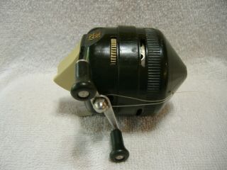 Vintage Green Zebco 202 Fishing Reel With Metal Shoe Made In U.  S.  A. 3