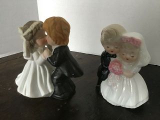 2 Ceramic Bride And Groom Wedding Topper Figurines Vintage 1970s