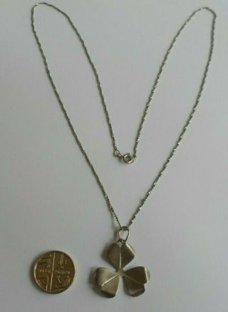 Vintage Silver Necklace With A Silver Shamrock Pendant.