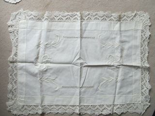1920s Vintage Lace Edged Embroidered Linen Table Cloth 27 " X19 " 86x49cms Leaf Des
