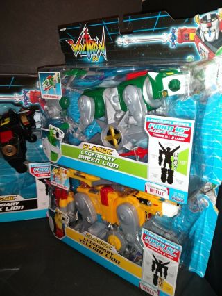 VOLTRON 84 LEGENDARY CLASSIC 5 LIONS SERIES RED YELLOW BLUE GREEN BLACK COMPLETE 3