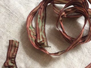 VINTAGE INSPIRED WIRED OMBRÉ RIBBON TRIM - ONE YARD X 1” 2
